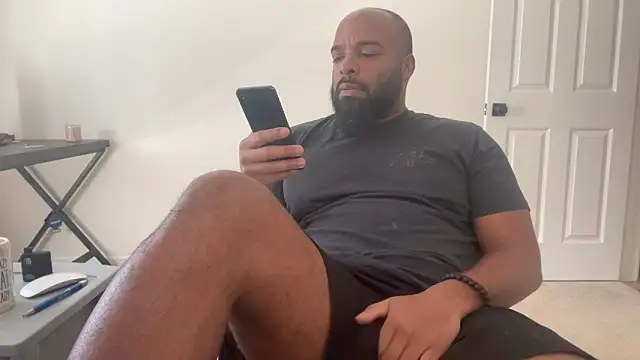 Snapshot of Bbcfun44 chatting on 09-18-25, 02:52 Bbcfun44 online show from 09-18-25, 02:52