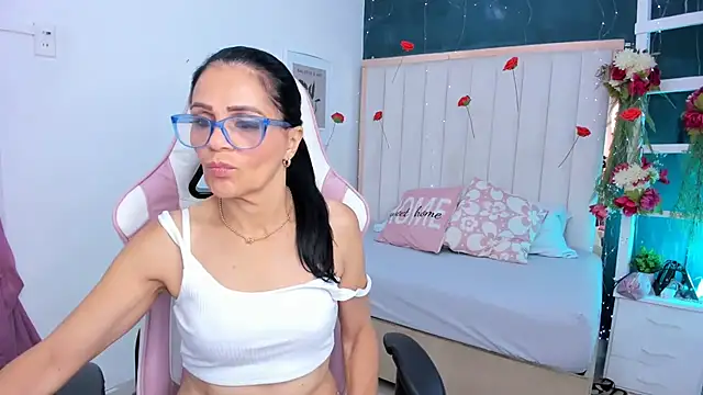 margot smith  online show from 03-28-26, 12:38