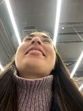 Holly Play online show from 12-23-24, 03:23