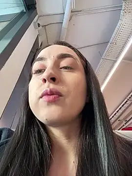 Holly Play online show from 02-04-25, 07:40