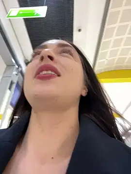 Holly Play online show from 02-14-25, 08:21