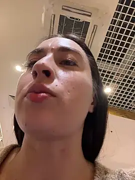 Holly Play online show from 03-12-25, 02:12