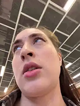 Holly Play online show from 09-12-25, 09:09