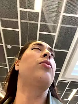 Holly Play online show from 09-24-25, 10:18