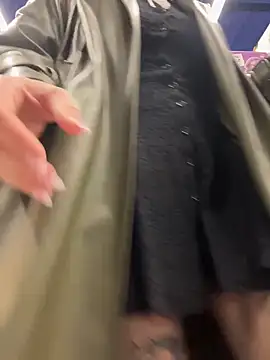 Holly Play online show from 10-02-25, 09:16