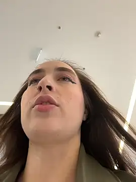 Holly Play online show from 10-09-25, 07:06