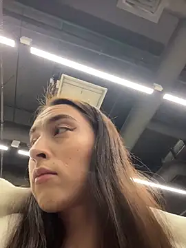 Holly Play online show from 02-21-26, 12:06