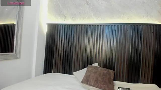 kyber  online show from 12-21-25, 12:45