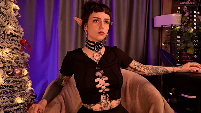 MichaellaMoon online show from 12-21-24, 08:43