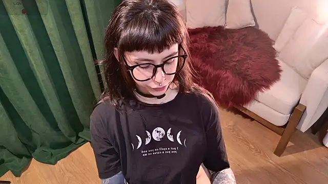 MichaellaMoon online show from 07-22-26, 12:30