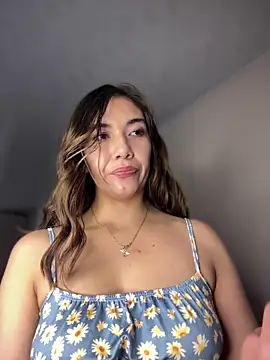 Iris lee online show from 09-10-25, 04:51