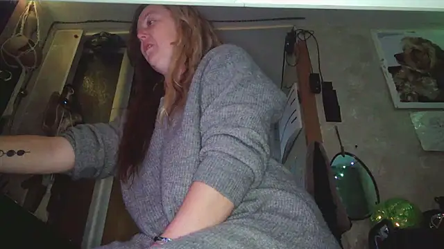 Lyrann89 online show from 12-01-25, 01:43