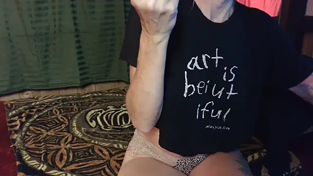 Snapshot of mizziijai chatting on 01-13-26, 06:40 mizziijai online show from 01-13-26, 06:40