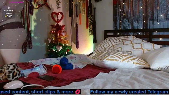 GoddessUltraViolet online show from 01-25-25, 08:21