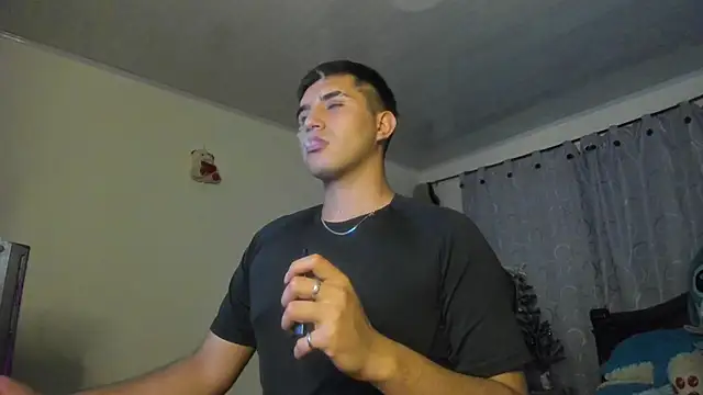 Snapshot of Chris_Maddox chatting on 12-07-24, 12:41 Chris Maddox online show from 12-07-24, 12:41