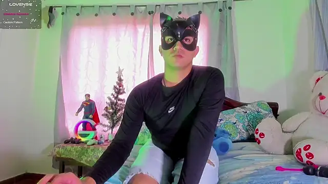 Snapshot of Chris_Maddox chatting on 12-26-24, 08:53 Chris Maddox online show from 12-26-24, 08:53