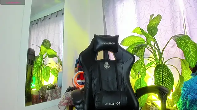 Snapshot of Chris_Maddox chatting on 01-20-25, 10:15 Chris Maddox online show from 01-20-25, 10:15