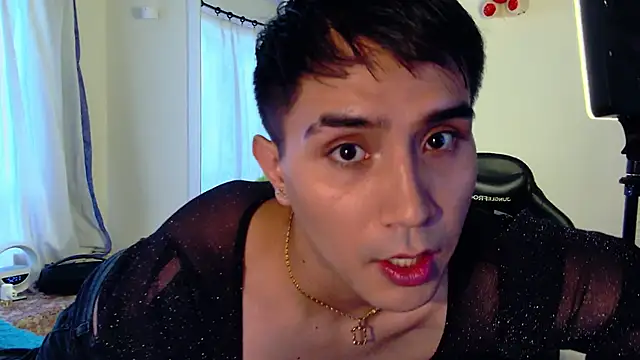 Snapshot of Chris_Maddox chatting on 10-14-25, 04:52 Chris Maddox online show from 10-14-25, 04:52