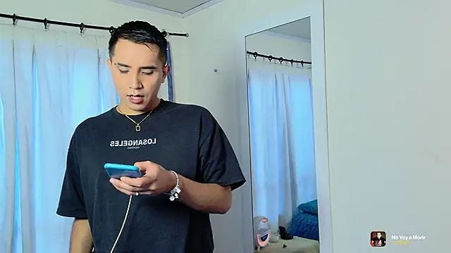 Snapshot of Chris_Maddox chatting on 11-01-25, 08:44 Chris Maddox online show from 11-01-25, 08:44