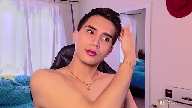 Snapshot of Chris_Maddox chatting on 11-21-25, 03:11 Chris Maddox online show from 11-21-25, 03:11