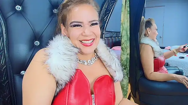 Snapshot of MelaniaKnauss chatting on 01-31-25, 08:33 MelaniaKnauss online show from 01-31-25, 08:33