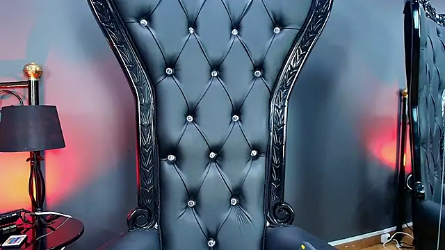 Snapshot of MelaniaKnauss chatting on 02-07-25, 08:31 MelaniaKnauss online show from 02-07-25, 08:31