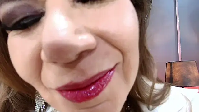 Snapshot of MelaniaKnauss chatting on 02-25-25, 08:41 MelaniaKnauss online show from 02-25-25, 08:41