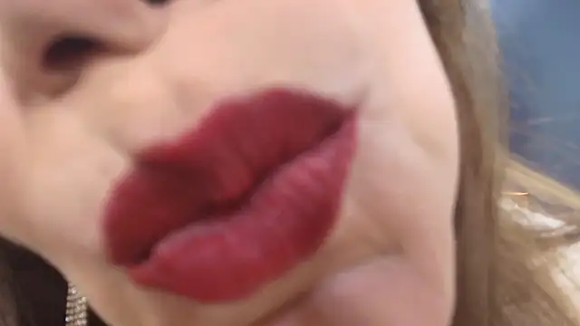 Snapshot of MelaniaKnauss chatting on 03-19-25, 08:32 MelaniaKnauss online show from 03-19-25, 08:32