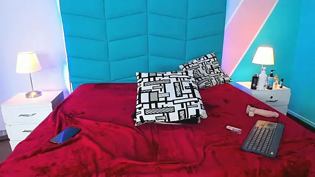 Snapshot of Iris_Thompson_ chatting on 03-07-25, 08:55 Iris Thompson online show from 03-07-25, 08:55