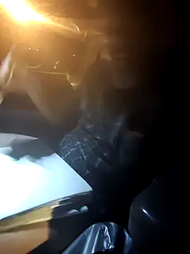 Snapshot of AronMellon76 chatting on 04-09-26, 04:12 AronMellon76 online show from 04-09-26, 04:12