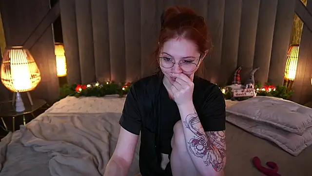 Snapshot of Sasha_Exclusive chatting on 12-23-24, 03:33 Sasha Exclusive online show from 12-23-24, 03:33