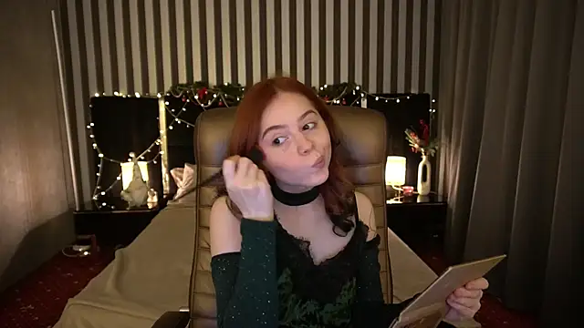 Snapshot of Sasha_Exclusive chatting on 12-30-24, 08:36 Sasha Exclusive online show from 12-30-24, 08:36