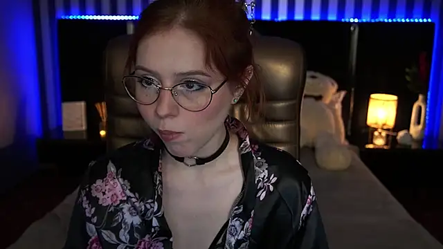 Snapshot of Sasha_Exclusive chatting on 01-30-25, 09:25 Sasha Exclusive online show from 01-30-25, 09:25