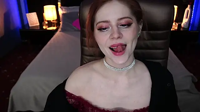 Snapshot of Sasha_Exclusive chatting on 02-05-25, 08:04 Sasha Exclusive online show from 02-05-25, 08:04