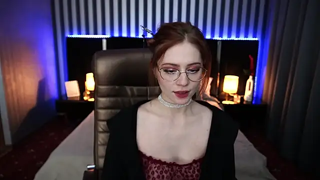 Snapshot of Sasha_Exclusive chatting on 02-06-25, 02:11 Sasha Exclusive online show from 02-06-25, 02:11