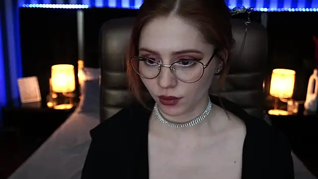 Snapshot of Sasha_Exclusive chatting on 02-06-25, 05:14 Sasha Exclusive online show from 02-06-25, 05:14