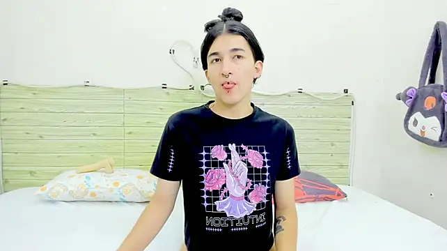 Evil Queen13 online show from 01-05-26, 08:34