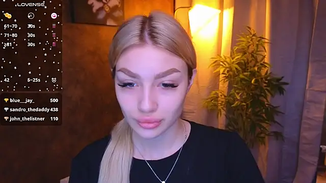 Ella Milla online show from 01-20-25, 05:37