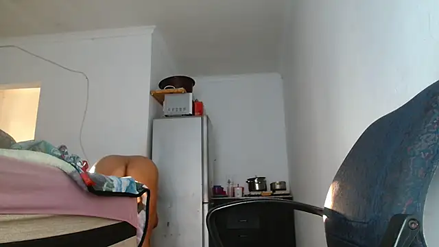 Hugetittiesxx2 online show from 06-02-26, 05:42