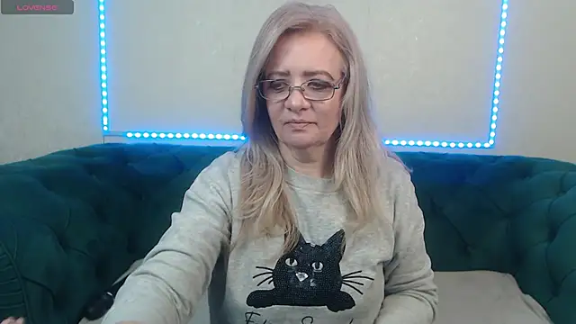 IvanaCharm online show from 02-15-25, 04:47