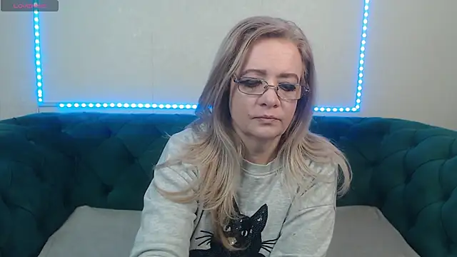 IvanaCharm online show from 03-07-25, 04:24