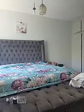 Snapshot of Drippincaty chatting on 09-22-25, 08:49 Drippincaty online show from 09-22-25, 08:49