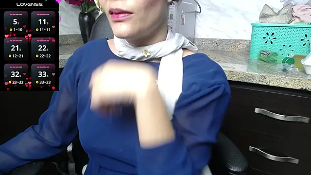 Snapshot of shantala_krisha chatting on 02-15-25, 10:10 shantala krisha online show from 02-15-25, 10:10