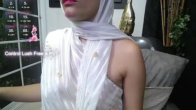 Snapshot of shantala_krisha chatting on 02-28-25, 11:47 shantala krisha online show from 02-28-25, 11:47
