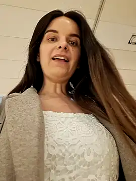 Snapshot of RaonXO chatting on 02-12-25, 03:16 RaonXO online show from 02-12-25, 03:16