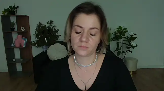 MariaSttone online show from 01-10-25, 02:13