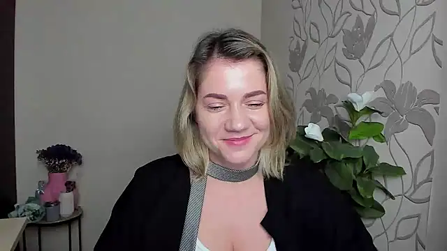 MariaSttone online show from 10-26-25, 10:36