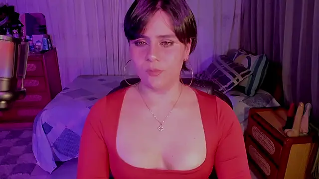 Snapshot of isabelacooperr chatting on 06-04-26, 12:33 isabelacooperr online show from 06-04-26, 12:33