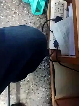 Snapshot of Tamilandteluguboy14 chatting on 11-28-25, 12:52 Tamilandteluguboy14 online show from 11-28-25, 12:52