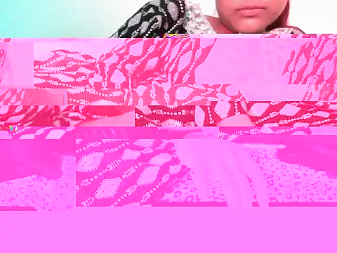 Snapshot of Official_queen chatting on 02-17-26, 05:59 Official queen online show from 02-17-26, 05:59